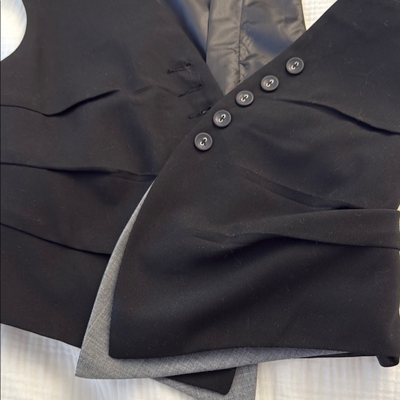 Black Zara Vest - Picture 3 of 4